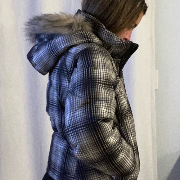 North Face Jacket - Picture 7 of 8